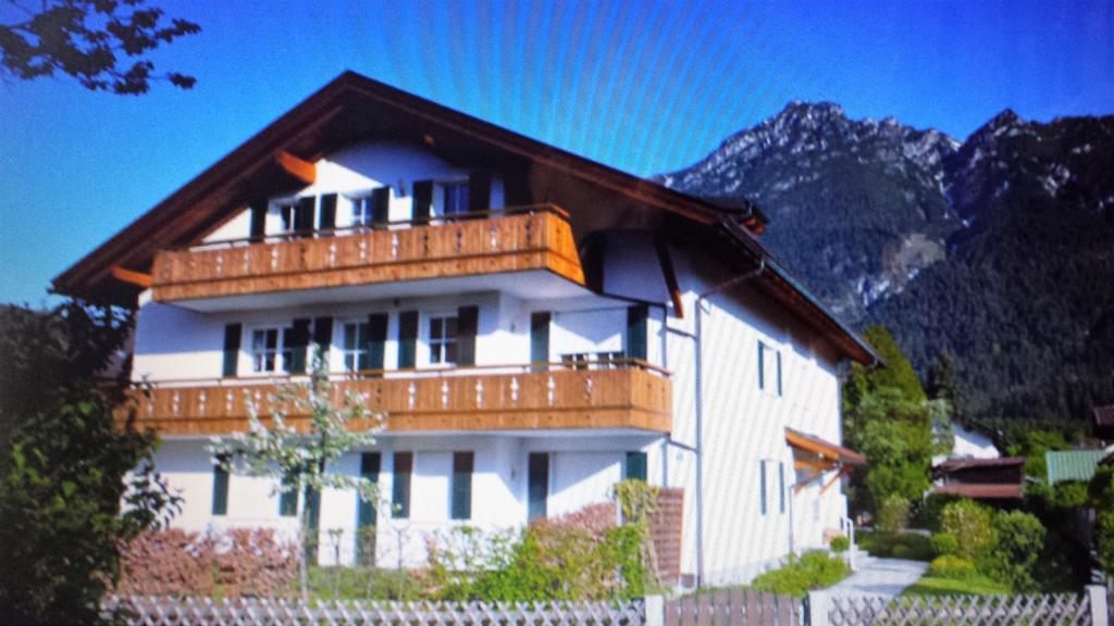 Apartment Rudi Гармиш-Партенкирхен Екстериор снимка